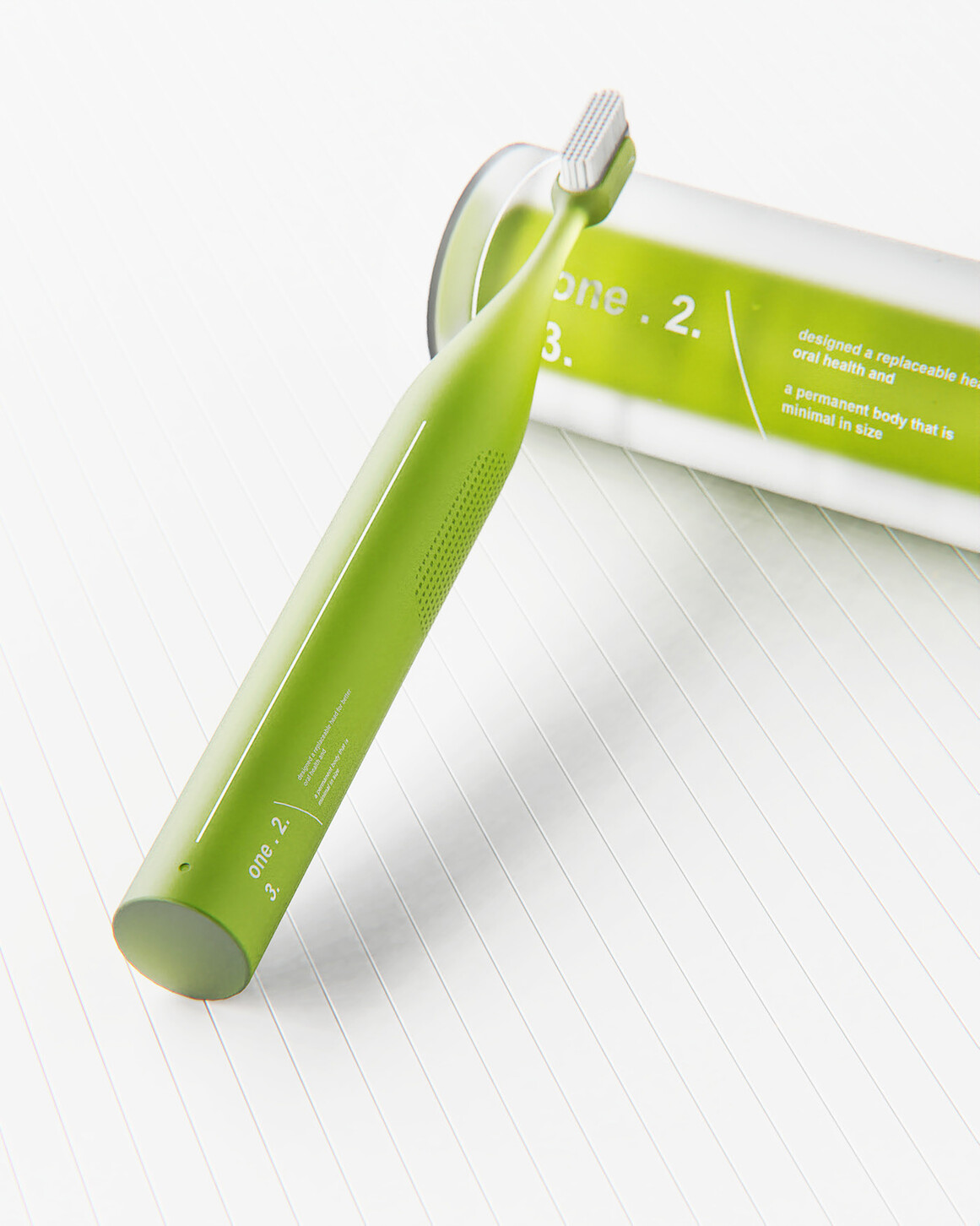 绿色的 身份 最小的 橙色的 包装 产品设计 牙刷 牙膏-02.jpg